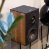 Indiana Line - Nota 240 x light walnut zvučnici u prostoru